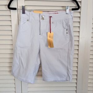 NWT Sabrina Lauren White Bermuda Shorts
